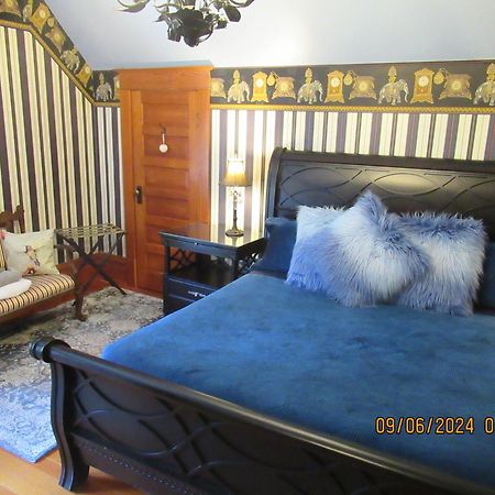 Hummingbird Gardens B&B Лейдисмит Екстериор снимка